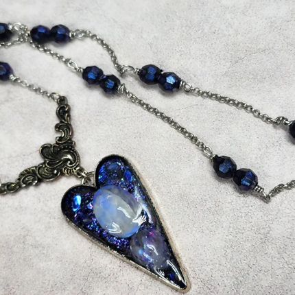 Witch's Heart Moonstone Pendant Necklace  (2)