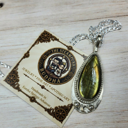 Golden Labradorite Pendant (8)
