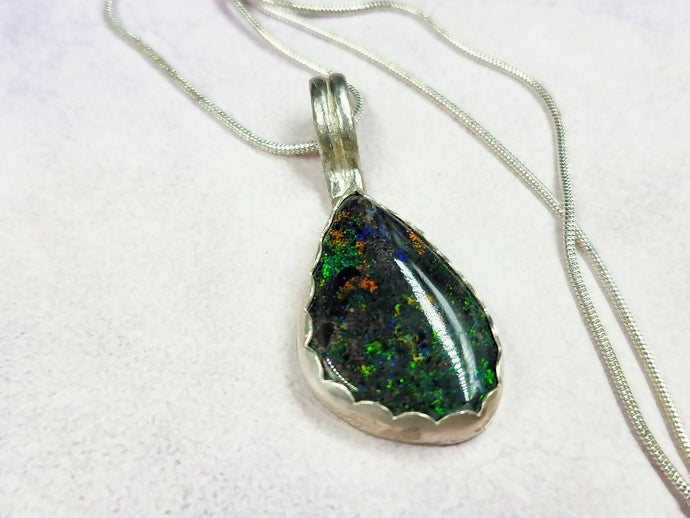 Southern Fire – Andamooka Opal Necklace