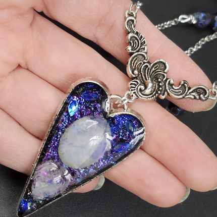 Witch's Heart Moonstone Pendant Necklace  (5)